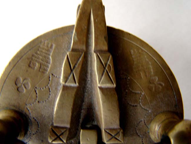 A brass Nest of Weights in the 18th century style. — image 5